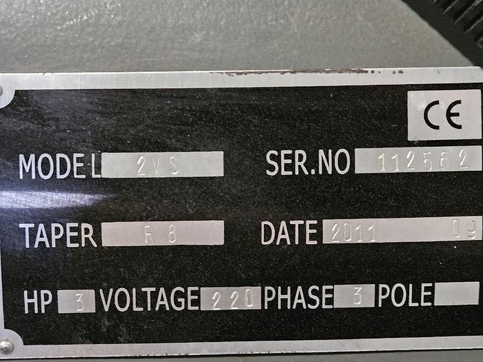 Used Clark Variable Speed Milling Machine DRO Power Feed Rotating Vise & Collets