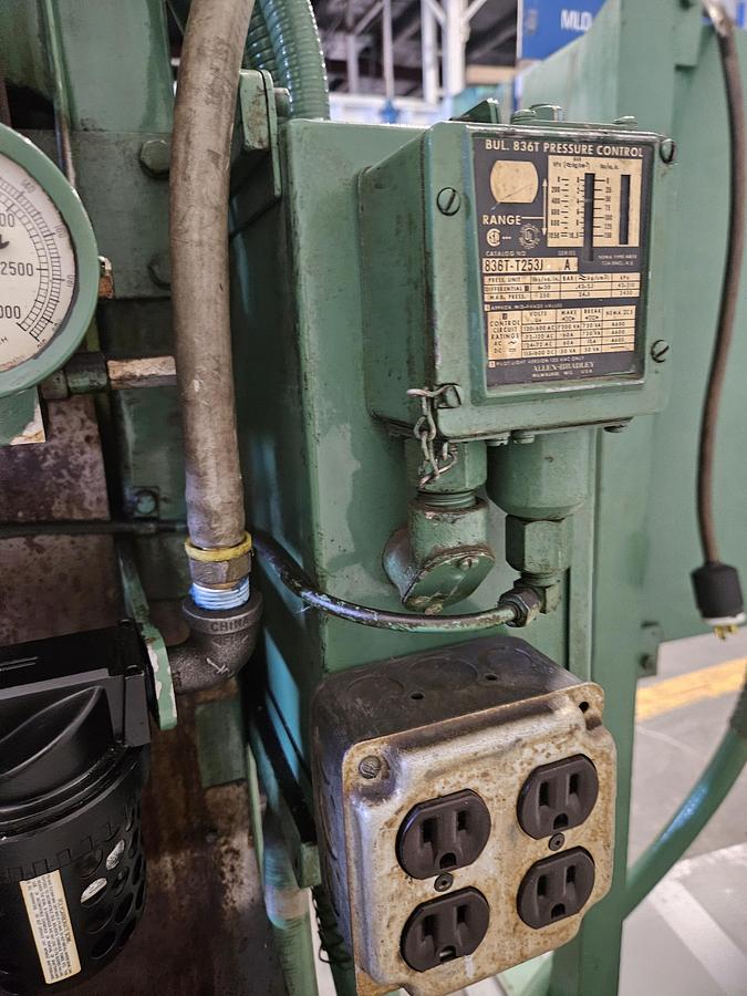 Used 27 Ton L&J Punch / Trim Press Air Clutch Air Brake 2" Adj. with Palm Buttons