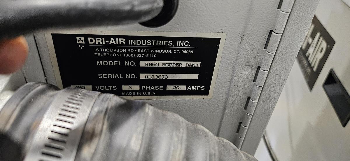 Used DRI-AIR HP4-X300 CENTRAL DESICCANT RESIN DRYING SYSTEM – (5) RH60 STAINLESS STEEL HOPPERS – HIGH TEMPERATURE CONFIGURATION- FOR INJECTION MOLDING – 480V / 3 PHASE