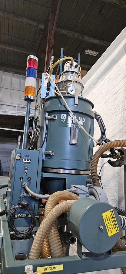 Used DRI-AIR ARID-X 35HM DESICCANT RESIN DRYER – DUAL RECEIVER CONTROL – DIGITAL DEW POINT SYSTEM – 480V 3 PHASE – TESTED