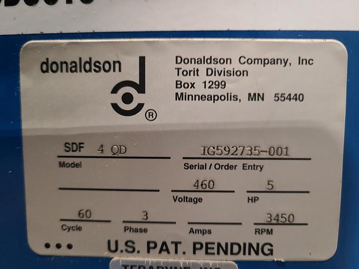 Used Donaldson Torit 4 Cartridge Dust Collector SDF 5 Hp 460 Volt 3 Phase with Checker Board