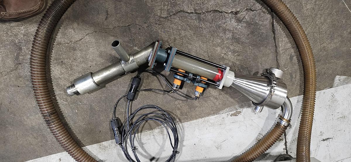 Used DRI-AIR HPD-2 HIGH-TEMP DESICCANT RESIN DRYER – RH60 60 LB STAINLESS STEEL HOPPER – NO-SPILL RECEIVER – PNEUMATIC VACUUM LOADER – DIGITAL DEW POINT CONTROL – 480V 3 PHASE – TESTED