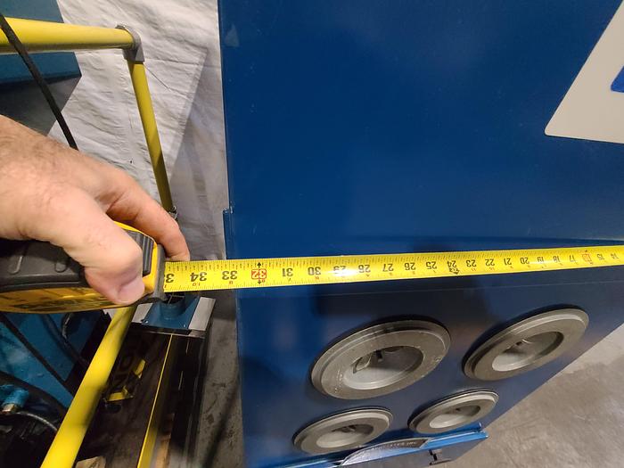 Used Donaldson Torit 4 Cartridge Dust Collector SDF 5 Hp 460 Volt 3 Phase with Checker Board