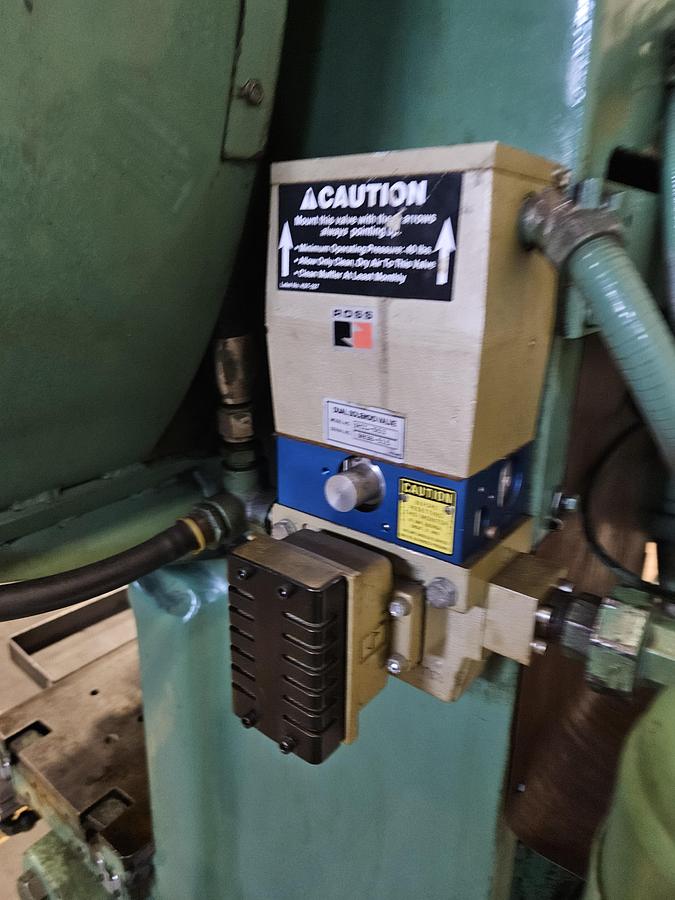 Used 27 Ton L&J Punch / Trim Press Air Clutch Air Brake 2" Adj. with Palm Buttons