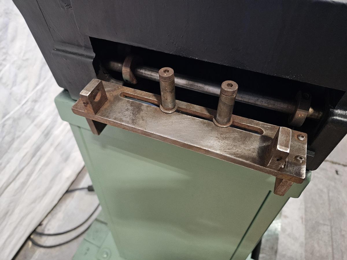 Used RAPID-AIR SS8-A POWERED STOCK STRAIGHTENER – 8" WIDTH CAPACITY – VARIABLE SPEED – ELECTRONIC LOOP CONTROL – 220V / 3 PHASE