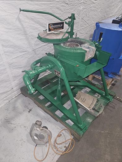 Used Speedy Melt High Temp Tilt & Pour Furnace Brass Copper Needs Gas Burner