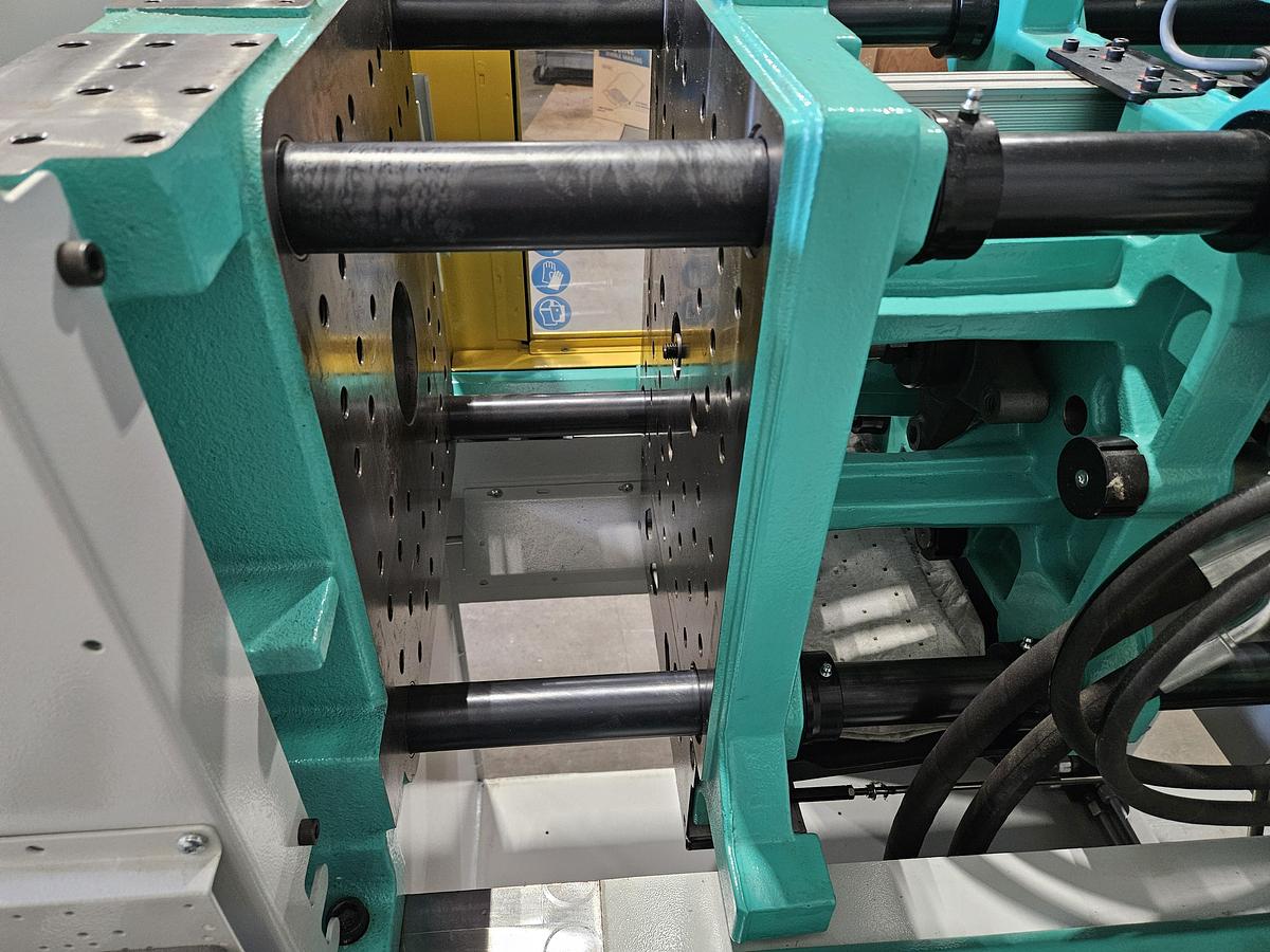 Used 2016 Arburg 470 C 1500-400 Golden Edition 165 Ton 6.5 oz. Allrounder Injection Molding Machine PRISTINE!!!