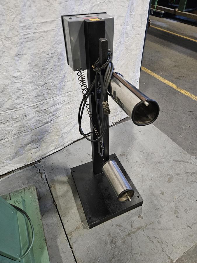Used RAPID-AIR SS8-A POWERED STOCK STRAIGHTENER – 8" WIDTH CAPACITY – VARIABLE SPEED – ELECTRONIC LOOP CONTROL – 220V / 3 PHASE