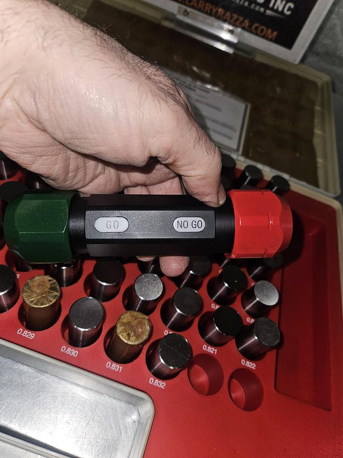 Used SPI / SWISS PRECISION INSTRUMENTS CLASS ZZ PIN GAGE SET – METRIC MINUS – M5 SERIES – GO / NO-GO HANDLE – CERTIFIED – EXCELLENT CONDITION