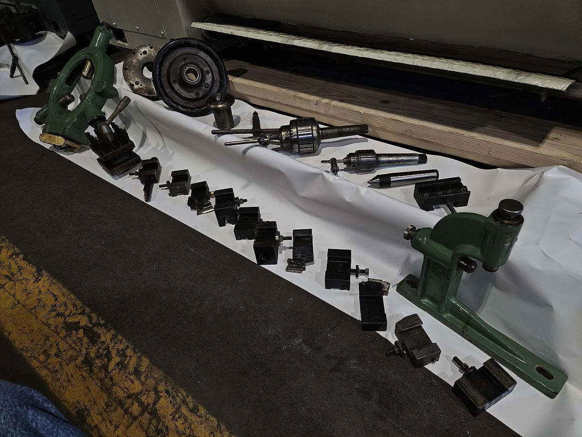 Used VICTOR 1640B ENGINE LATHE – 16" x 40" – 7.5 HP – TOOLING PACKAGE – EXCELLENT CONDITION