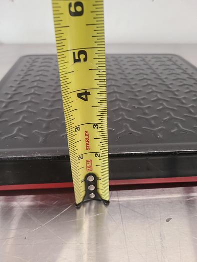 Used Rubbermaid 150 Lb Digital Scale 110V 12 Inch Platform 