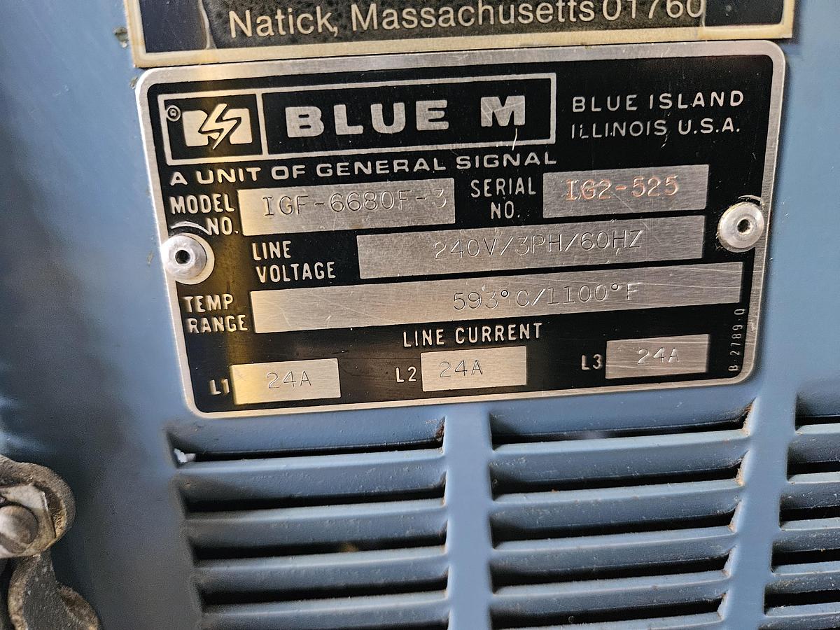 Used BLUE M No. IGF 6680F-3 20" x 18" x 20", Max Temperature 1100 F INERT GAS FORCED AIR OVEN