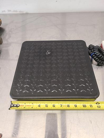 Used Rubbermaid 150 Lb Digital Scale 110V 12 Inch Platform 