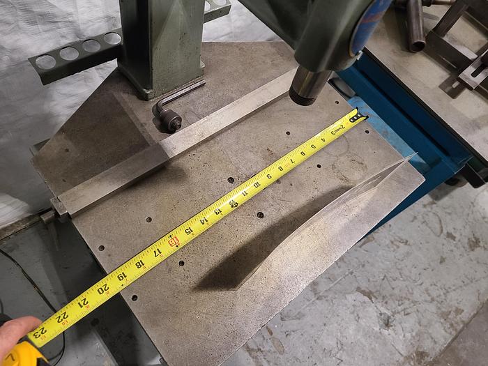 Used Lassy 12F Thread Tapping Machine with Tooling