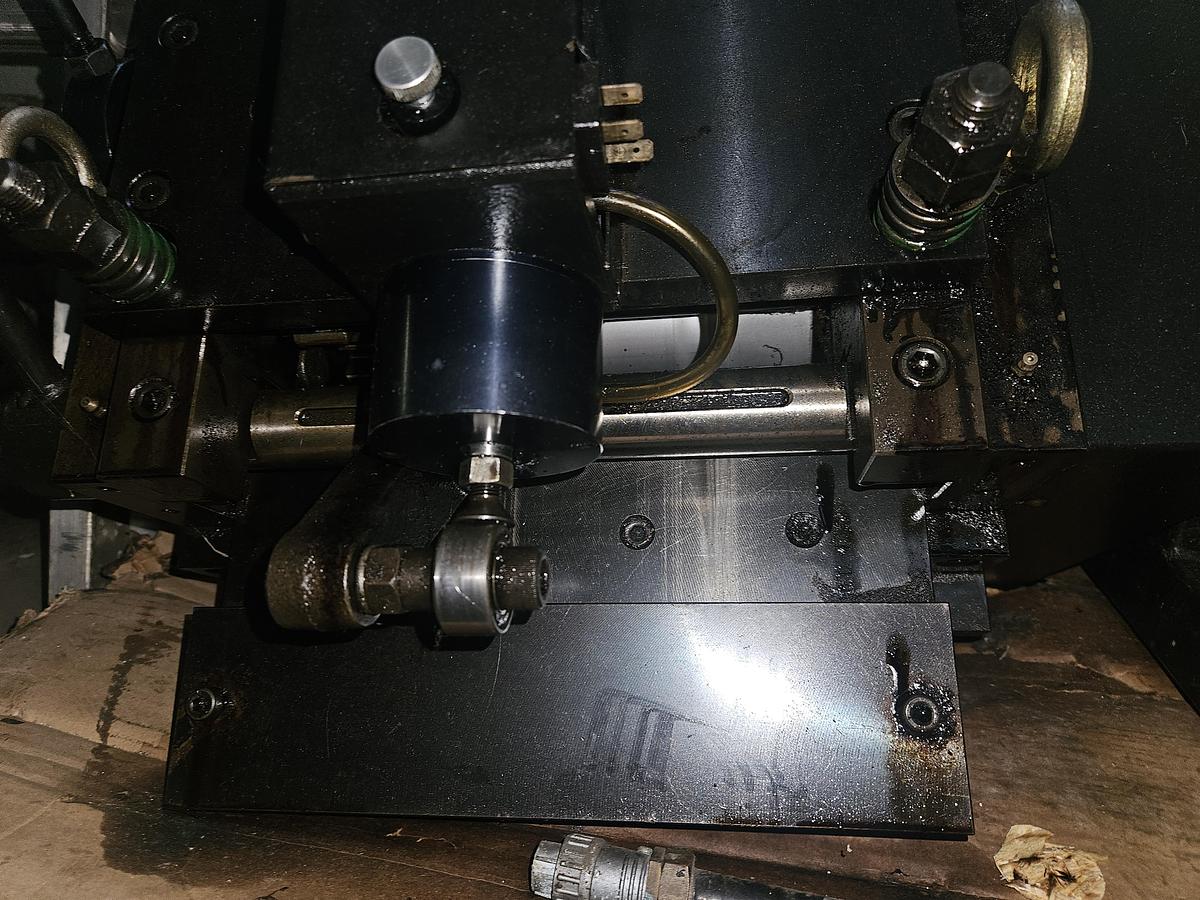 Used PA 8" Servo Feed for Stamping Press Side with full control panel