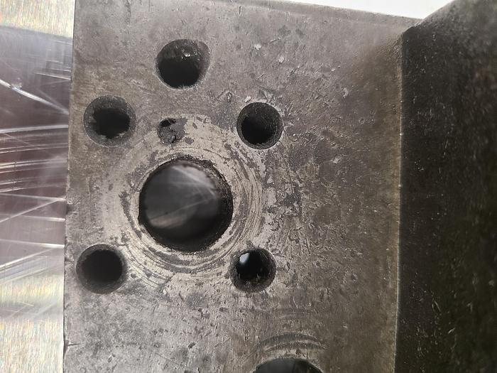 Used 8 x 6 Inch Steel Knee for Milling Grinding Set Up Machine Square 90 degree Angle Plate Mounting