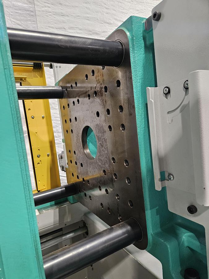 Used 2016 Arburg 470 C 1500-400 Golden Edition 165 Ton 6.5 oz. Allrounder Injection Molding Machine PRISTINE!!!