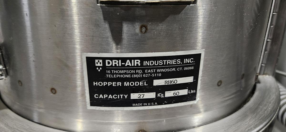 Used DRI-AIR HPD-2 HIGH TEMPERATURE DESICCANT RESIN DRYER – 60 LB STAINLESS HOPPER – ADVANCED DIGITAL CONTROL – 480V – TESTED & RUNNING