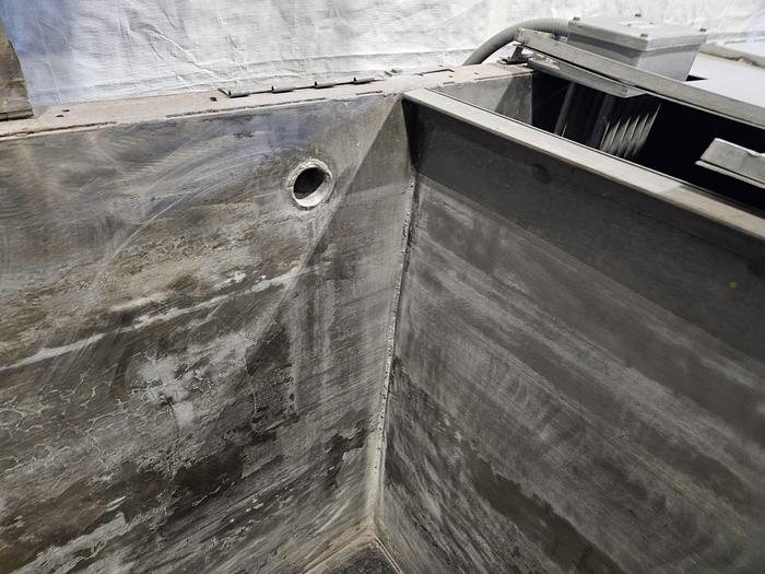 Used Stainless Steel Dipping / Holding Tank 8 Feet long x 36" wide x 36" deep two 4 foot chambers