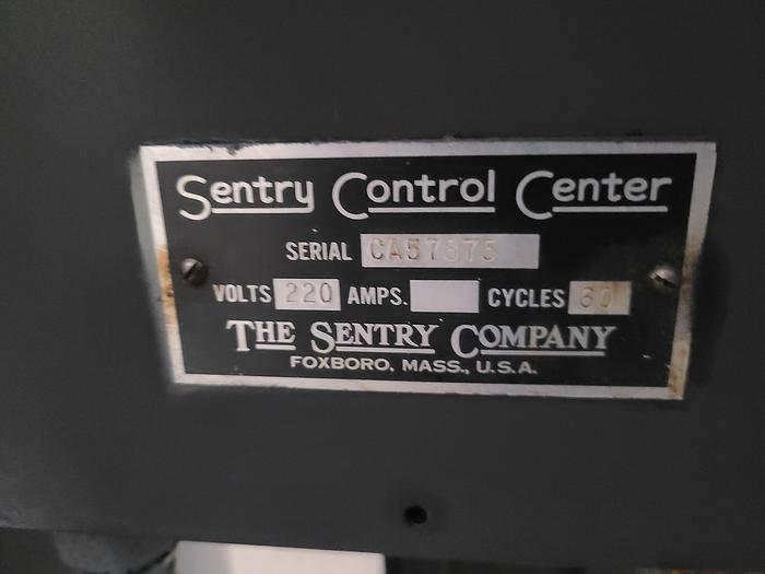 Used Sentry Electric Heat Treating Furnace 2500 F Max 220 Volts