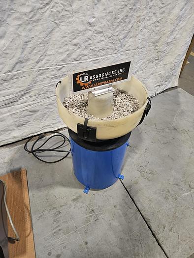 Refurbished Belair Vibratory Finishing Machine 1/2 Cubic Ft 110V Polish Deburr Metal