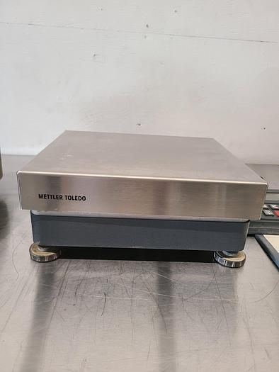 Used Mettler Toledo SC Counting Scale Capacity 60 x 0.01 Lb 120V
