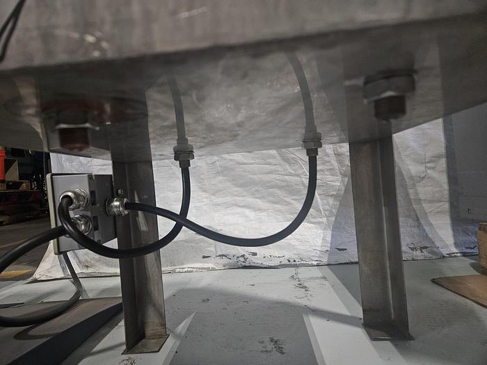 Refurbished Branson 8000 Series 40 kHz Ultrasonic Cleaner System with 25 Gallon Heated Tank