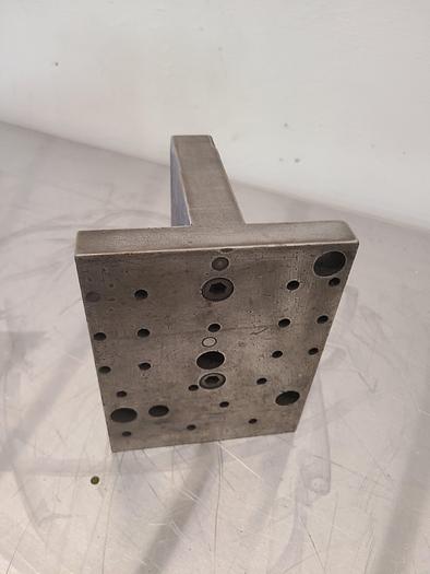 Used 8 x 6 Inch Steel Knee for Milling Grinding Set Up Machine Square 90 degree Angle Plate Mounting