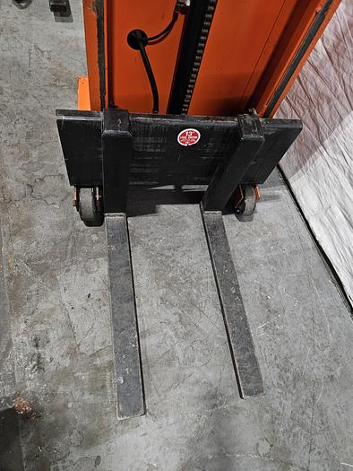 Used Presto Electric Lift Truck Manual Push Model C62 counterweight stacker 1000 Lb Capacity 