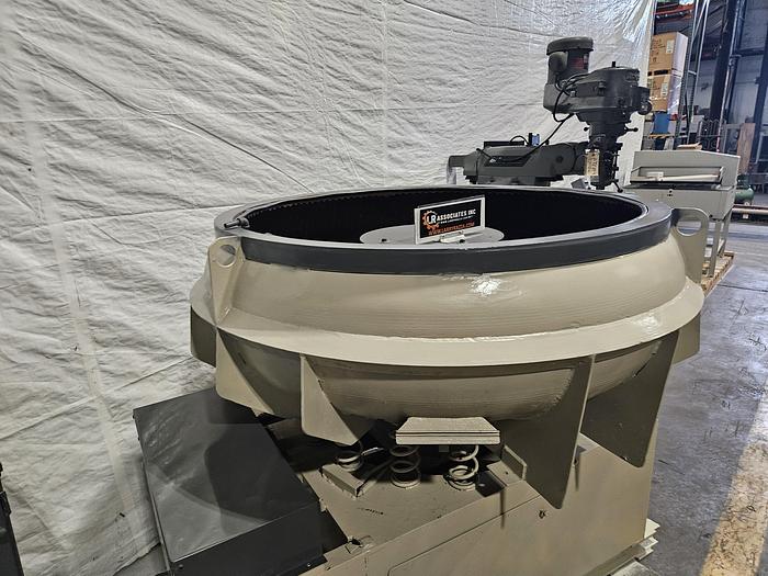 Refurbished Ultramatic 20 Cubic Ft Vibratory Finisher Finishing Machine Automatically Polish Deburr Metal & Plastic 