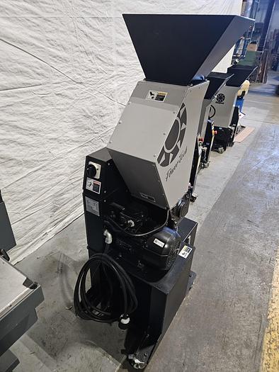 Used Rapid Model 150-21 Plastic Grinder Granulator 6 x 8 inch Throat 3 HP 220V 3Phase Many in stock!!