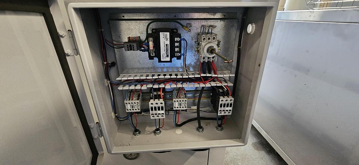 Used SCHREIBER MODEL 200AC INDUSTRIAL PROCESS CHILLER – 460V – CAREL pCO DIGITAL CONTROLLER – REMOTE CONTROLLER INCLUDED – TWO AVAILABLE