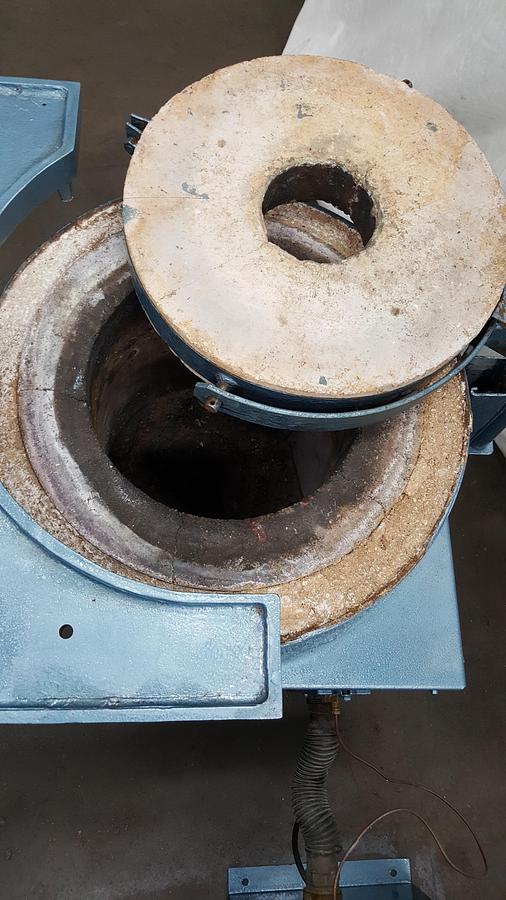 Used Speedy Melt Gas Fired Metal Foundry Melting Furnace Melt Gold Silver Brass Bronze