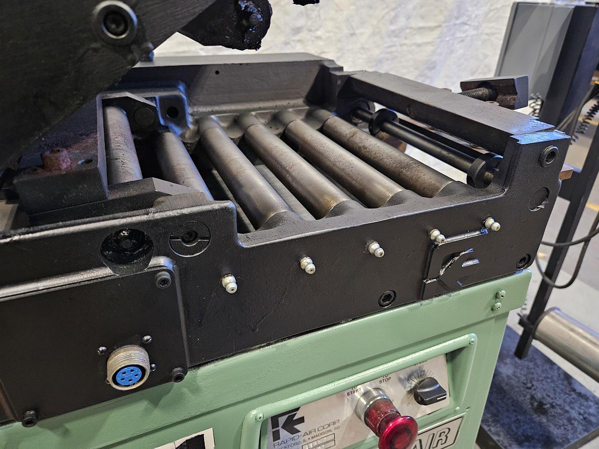 Used RAPID-AIR SS8-A POWERED STOCK STRAIGHTENER – 8" WIDTH CAPACITY – VARIABLE SPEED – ELECTRONIC LOOP CONTROL – 220V / 3 PHASE