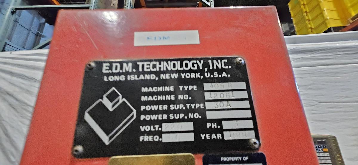 Used EDM TECHNOLOGY OMEGA 405-B SINKER EDM – 30 AMP POWER SUPPLY – MITUTOYO DIGITAL READOUT – MAGNETIC CHUCK – 220V 3 PHASE – 1990