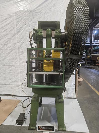 Used Bliss 20 Ton No. 62 Stamping Punch Press Metal Stamper 220V 3PH