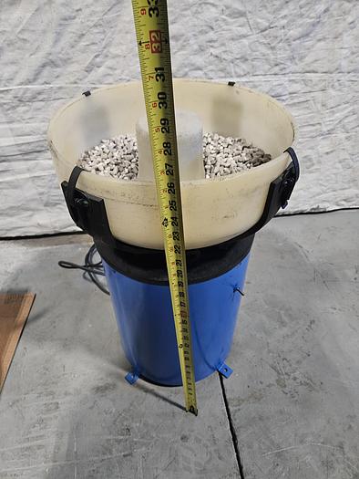 Refurbished Belair Vibratory Finishing Machine 1/2 Cubic Ft 110V Polish Deburr Metal