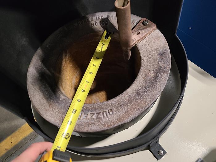 Used 160 Pound Lead Melting Furnace Natural Gas or Propane with Thermo-Controller and Hood Fishing Lure Casting