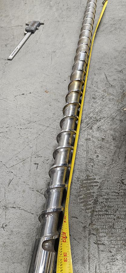 Used Extruder Screw 1-1/2" x 32-1/2" Flight Area