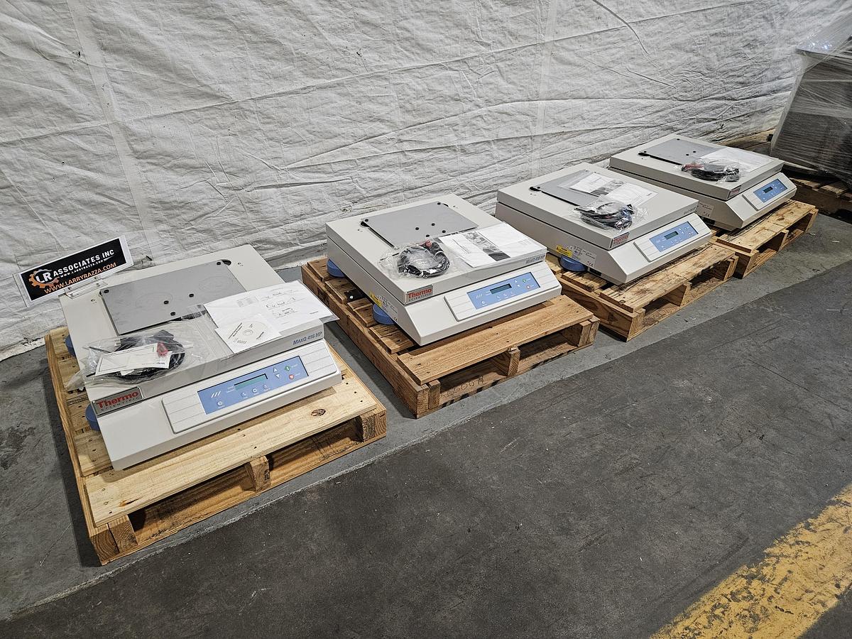 Thermo Scientific MaxQ™ 416 HP High-Performance Orbital Shaker – Model SHKE416HP – 115V – Excellent Condition – Original Packaging