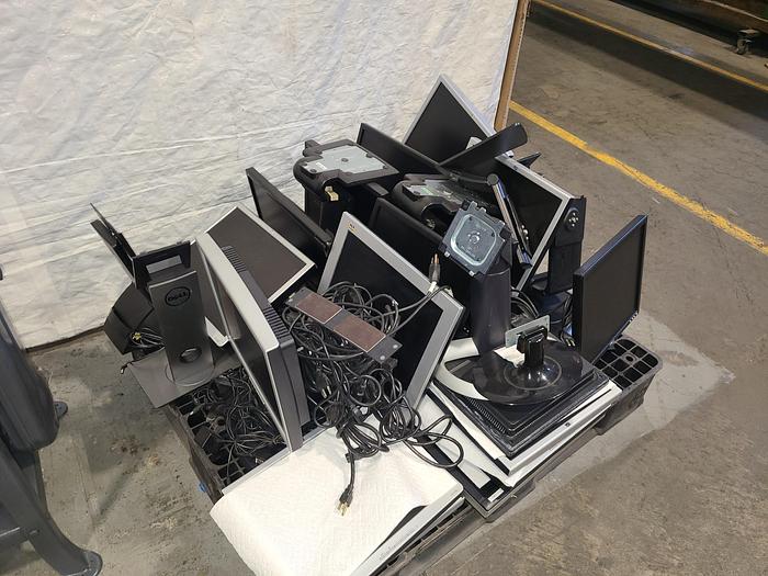 Used One Lot of 10 Inch Flat Screen Monitors All for one price