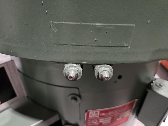 Used Ultramatic SVB 1.2 Cubic Ft Vibratory Tumbler Finishing Machine (wired 115V) Pristine Condition!