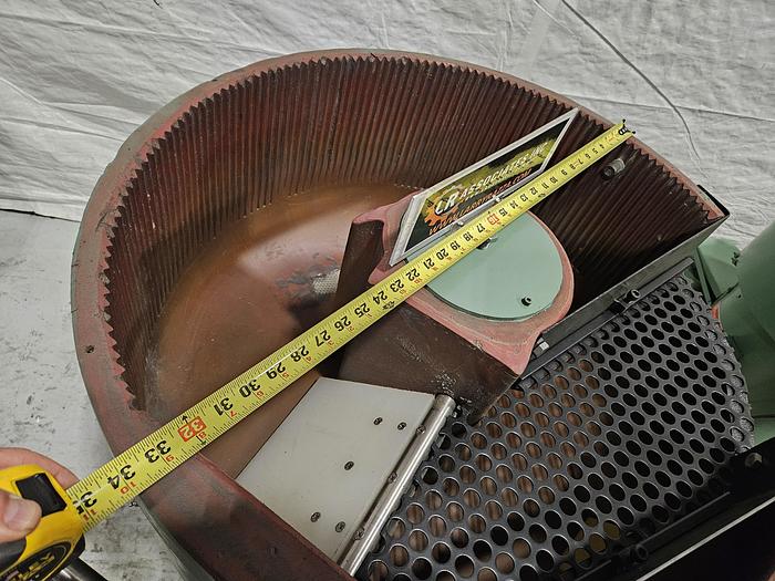 Used Ultramatic SVB 3.5 Cubic Ft Vibratory Tumbler Finishing Machine with Automatic Separation (wired 115V) Pristine Condition!