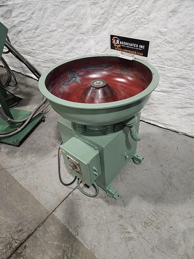 Used Ultramatic 24 Inch Vibratory Finishing Machine 110 Volts Polish Deburr Metal Plastic