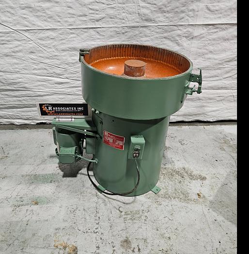 Used Ultramatic SVB 1.2 Cubic Ft Vibratory Tumbler Finishing Machine (wired 115V) Pristine Condition!