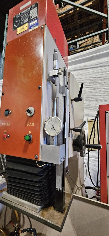 Used EDM TECHNOLOGY OMEGA 405-B SINKER EDM – 30 AMP POWER SUPPLY – MITUTOYO DIGITAL READOUT – MAGNETIC CHUCK – 220V 3 PHASE – 1990