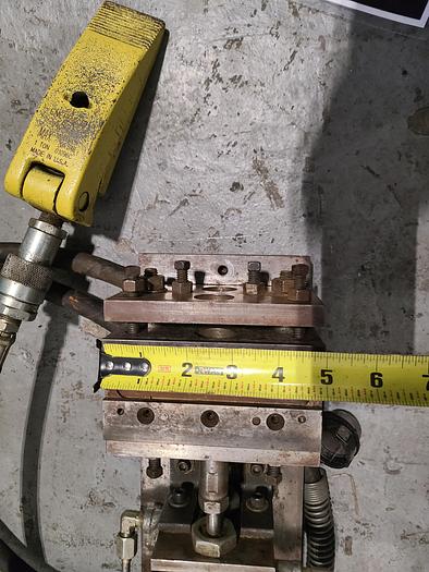 Used Pneumatic Hydraulic Clamp Clamping Mechanism with Foot Pedals