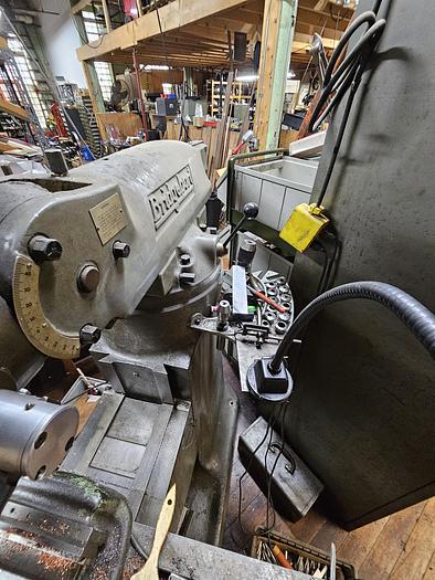 Used Bridgeport Variable Speed Milling Machine 42 Table Vise & Power Feed