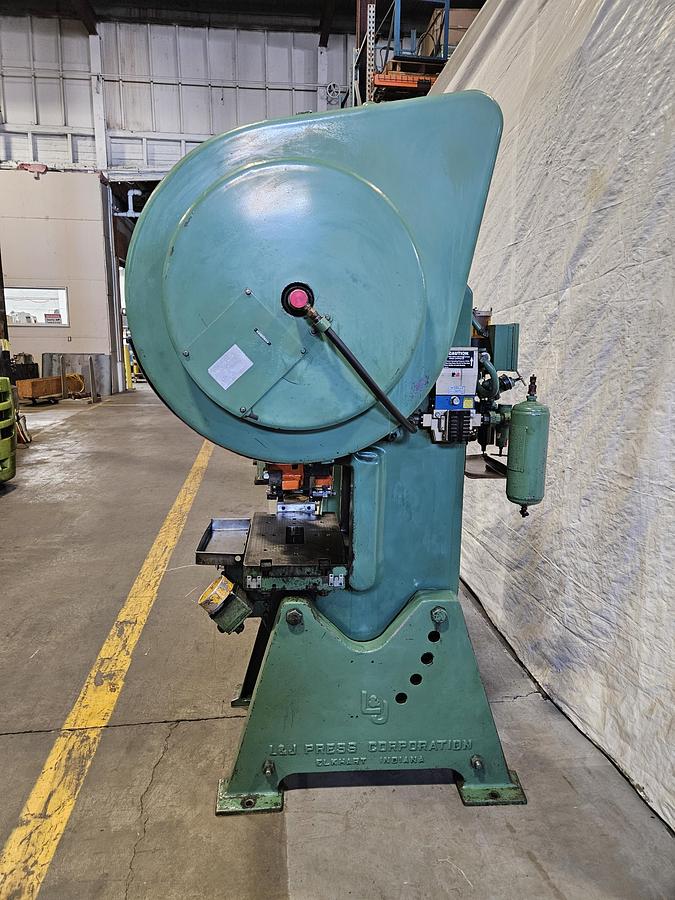 Used 27 Ton L&J Punch / Trim Press Air Clutch Air Brake 2" Adj. with Palm Buttons