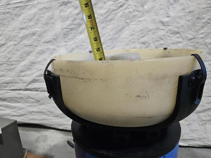 Refurbished Belair Vibratory Finishing Machine 1/2 Cubic Ft 110V Polish Deburr Metal